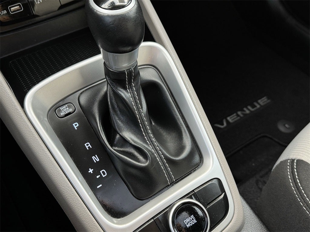 2022 Hyundai Venue SEL