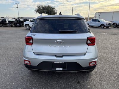 2022 Hyundai Venue SEL