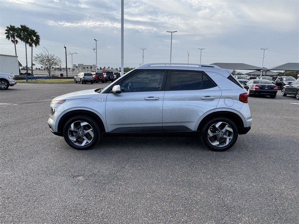 2022 Hyundai Venue SEL