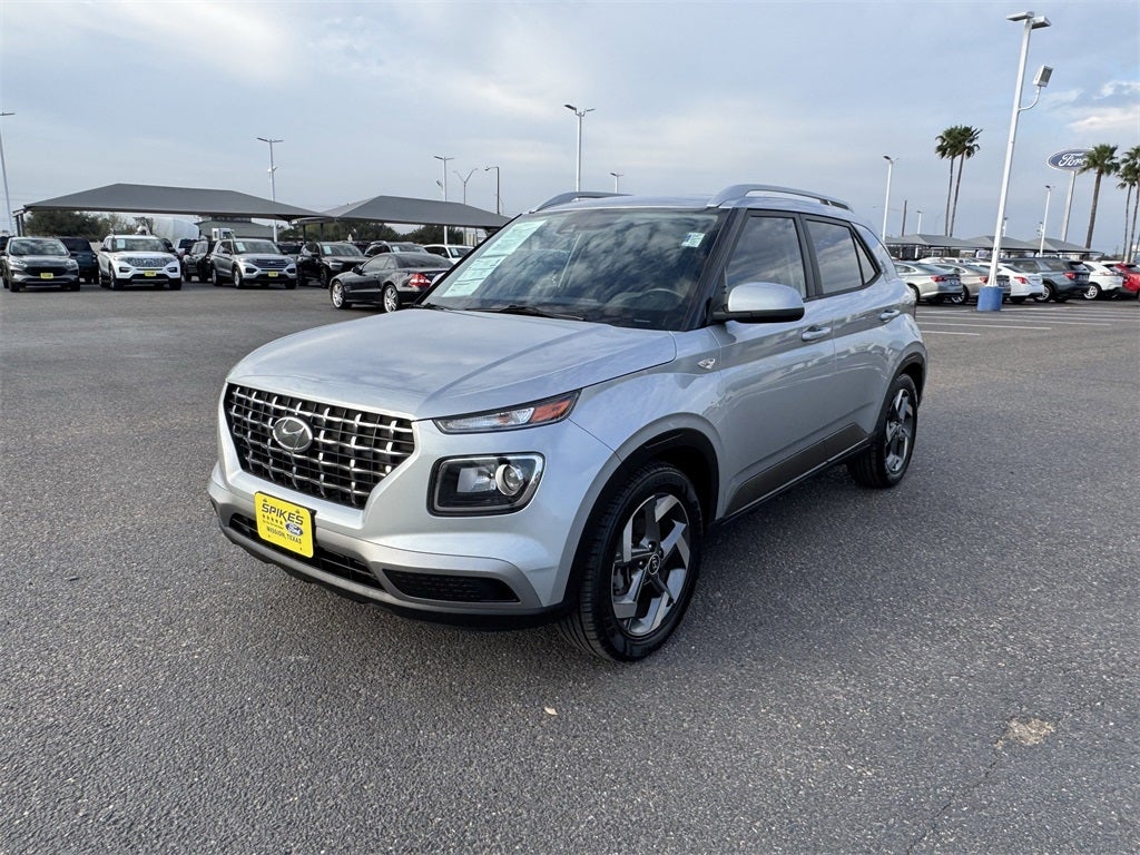 2022 Hyundai Venue SEL