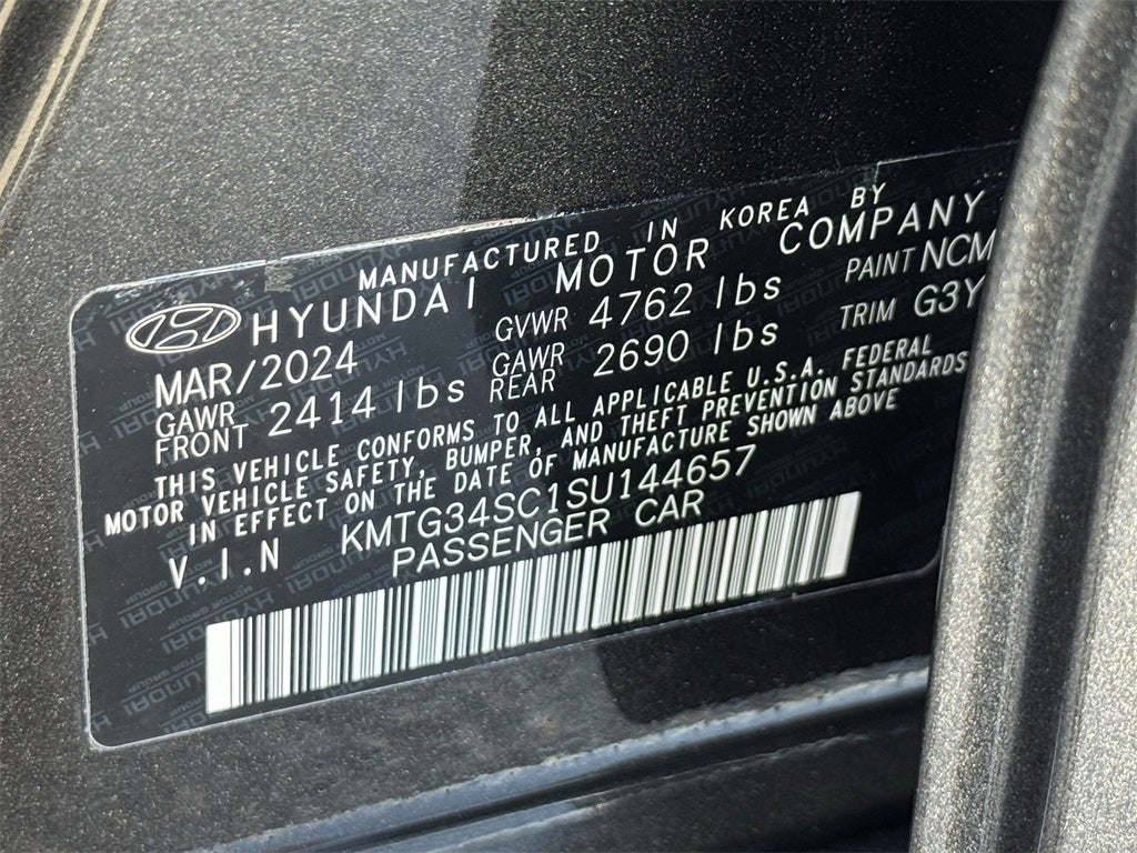 2025 Genesis G70 2.5T SPORT PRESTIGE