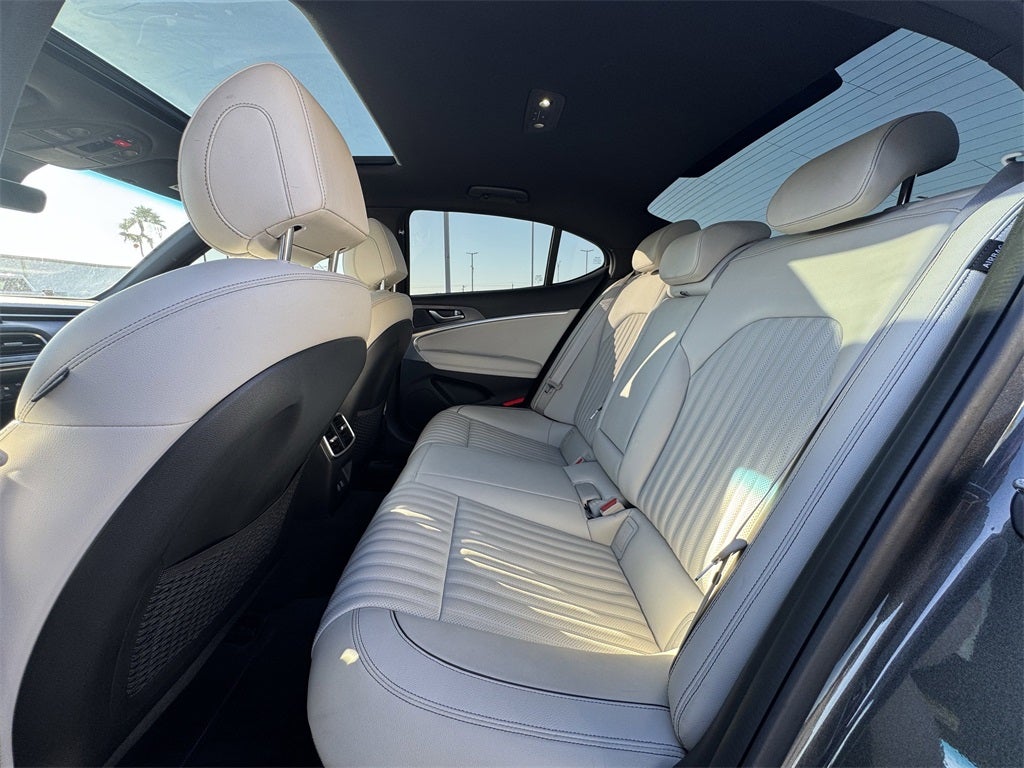 2025 Genesis G70 2.5T SPORT PRESTIGE