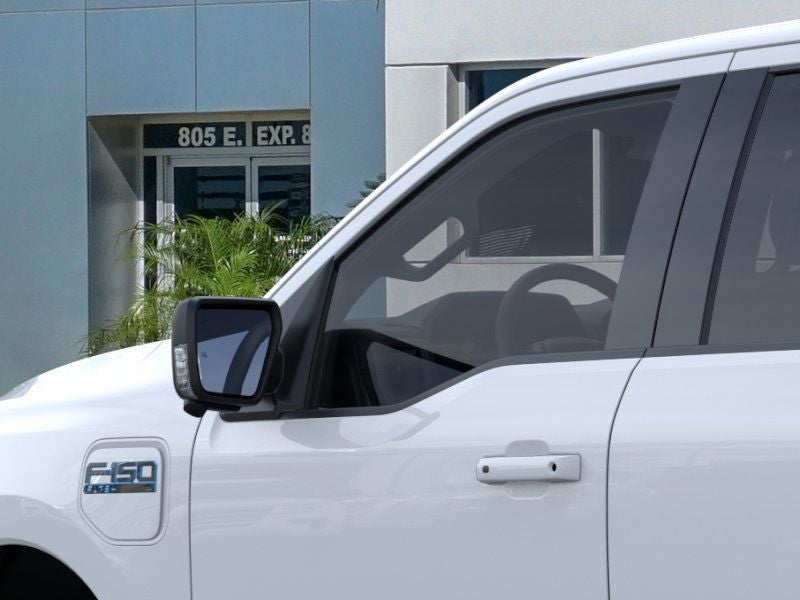 2025 Ford F-150 Lightning Flash™